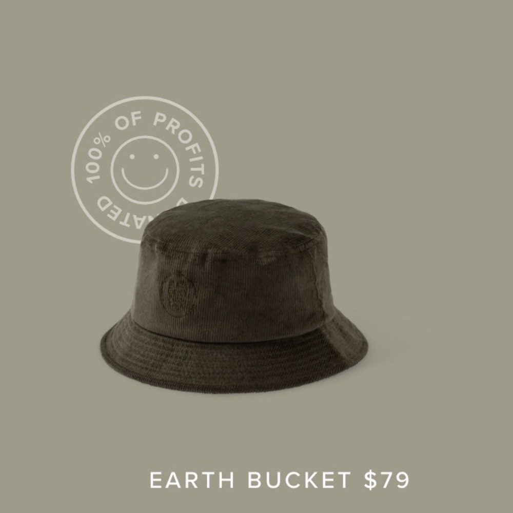 Bucket hat